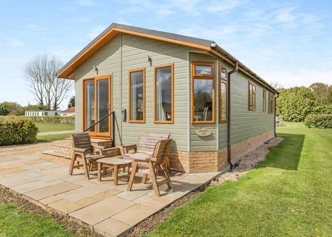 Lode Hall Lodges Upwell Extérieur photo