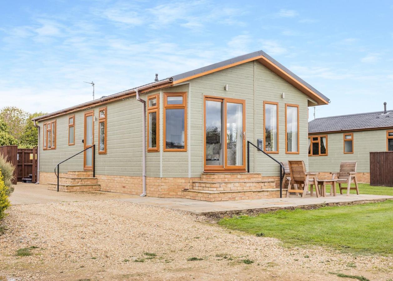 Lode Hall Lodges Upwell Extérieur photo