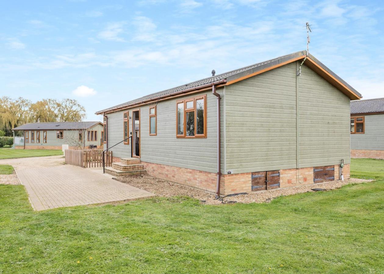 Lode Hall Lodges Upwell Extérieur photo